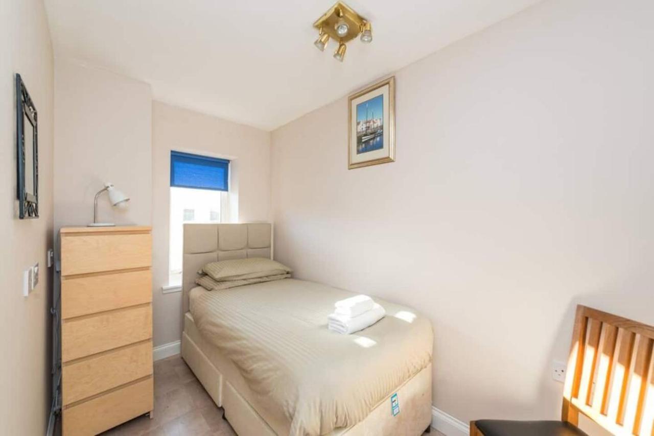 אדינבורו 4-Bedroom Apartment Perfect For Families! מראה חיצוני תמונה